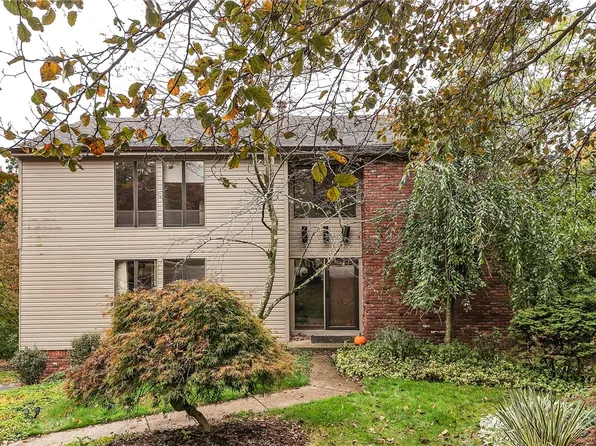 3575 W Windover Ct, Murrysville, PA 15668