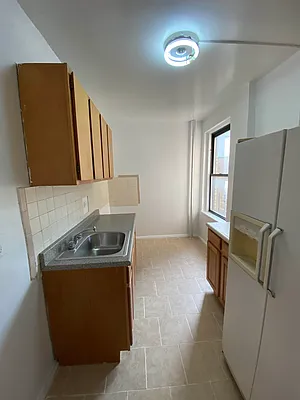 Rented by Houses of New York Realty LLC | media 22