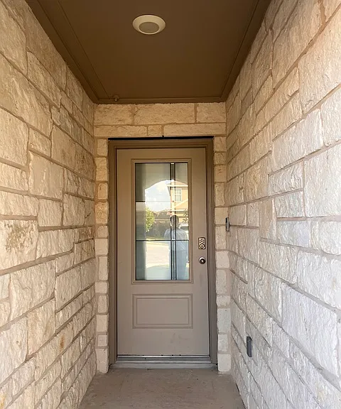 12150 Old Onyx — Photo 2