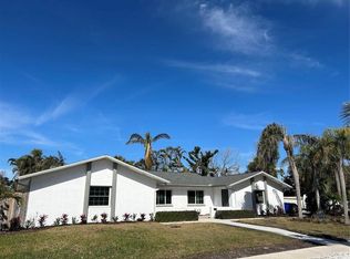691 Russell St, Longboat Key, FL 34228