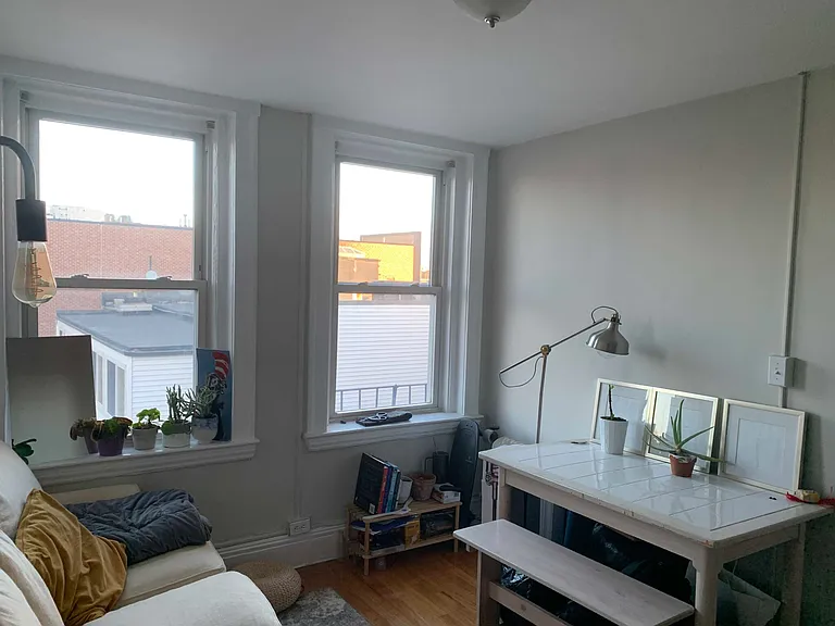 220 Hanover St #19 — Photo 17