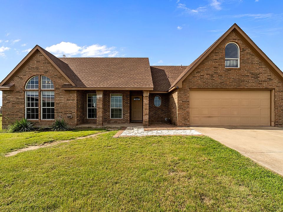 1st image of 115 Blue Castle Ct
