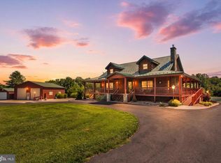 285 Orchard Ln, Aspers, PA 17304