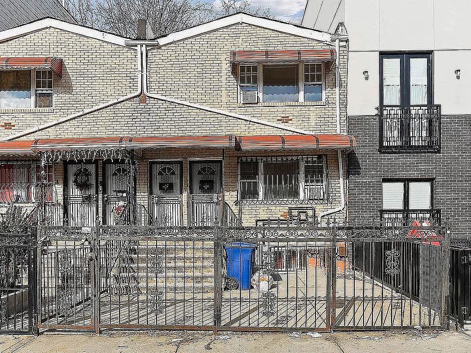 1st image of 27 Pulaski St
