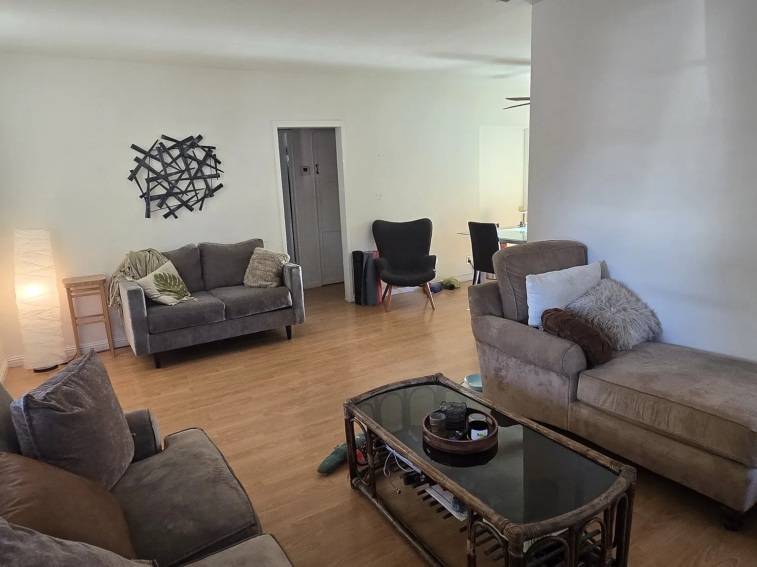 3 bed, 1400 sqft, $1,367 — Photo 4