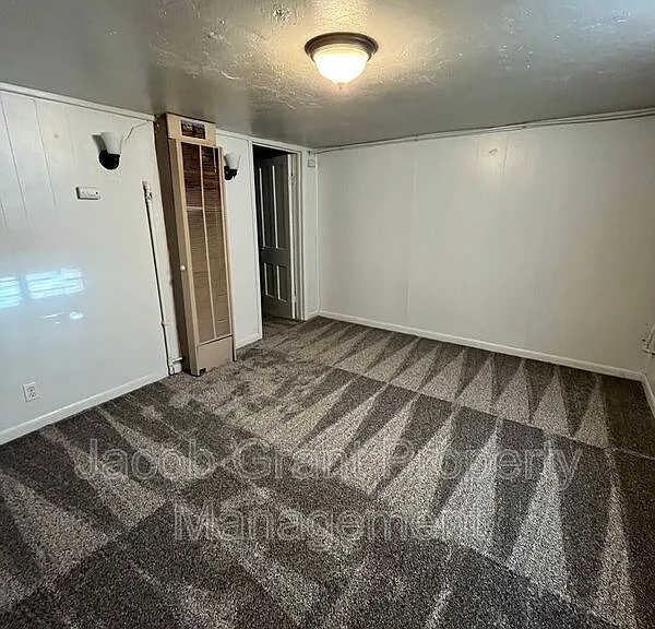 353 H St #3 — Photo 3