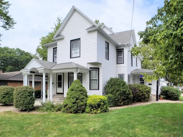510 E Hickory St, Fairbury, IL 61739