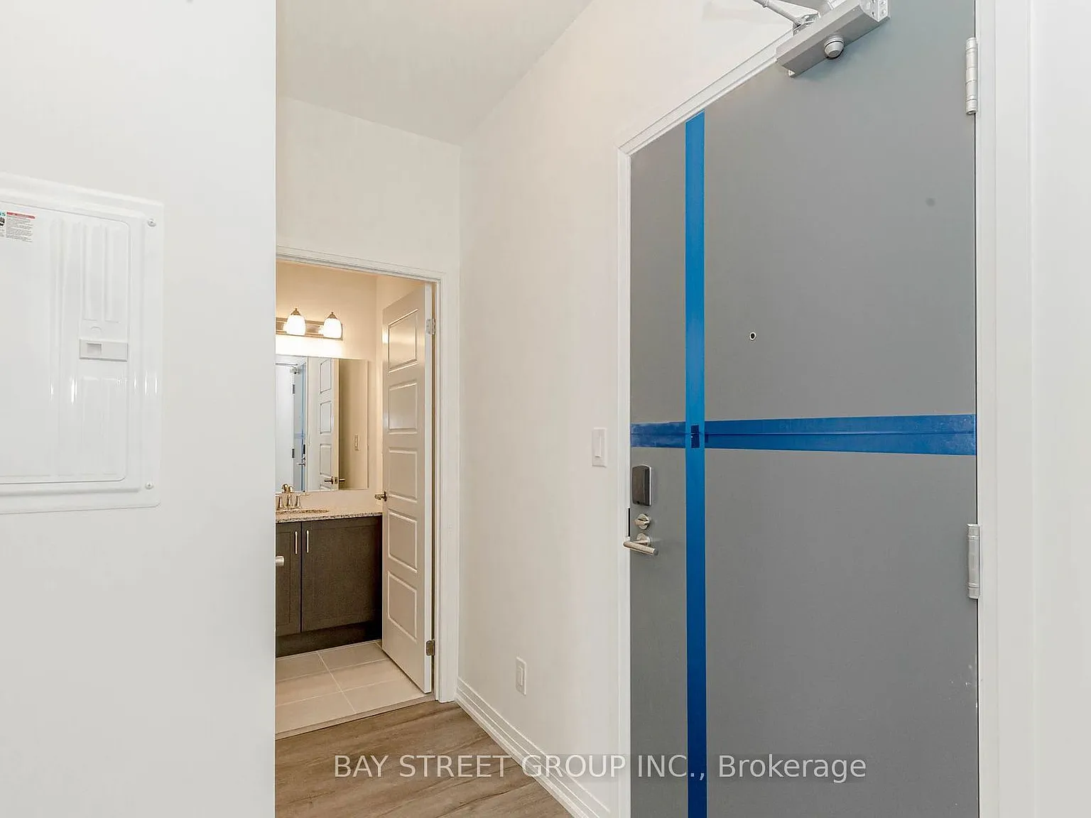 1 bed, $2,029 — Photo 4