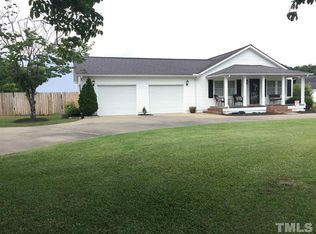 765 Iris Bryant Rd, Dunn, NC 28334
