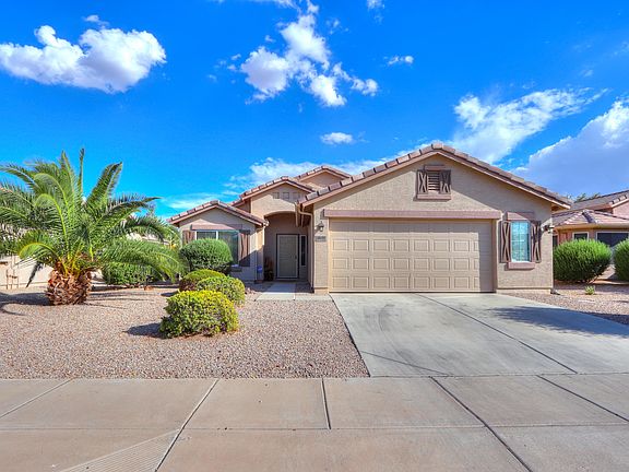 2nd image of 2437 E Antigua Dr