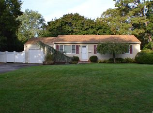 1019 Merriam Rd, Bay Shore, NY 11706