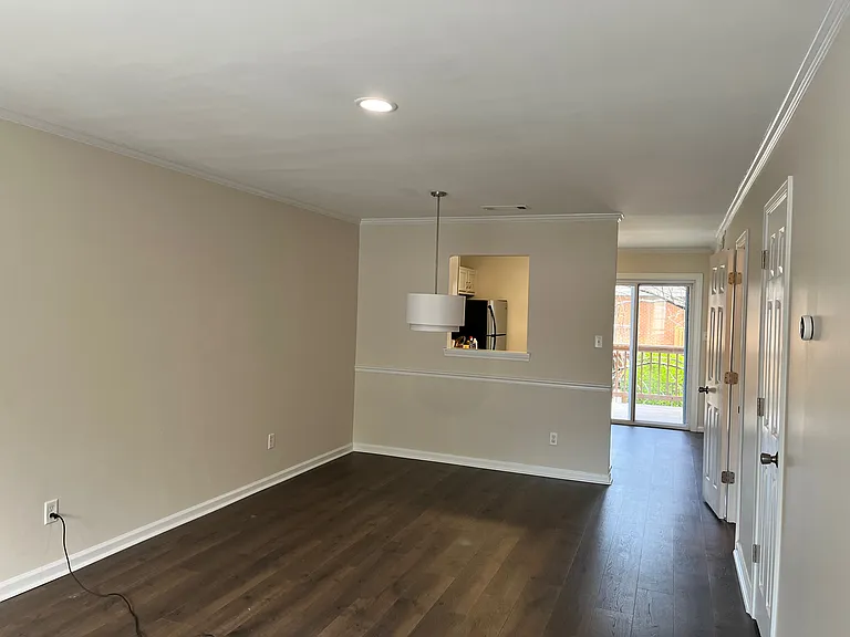 550 Dearing St — Photo 3