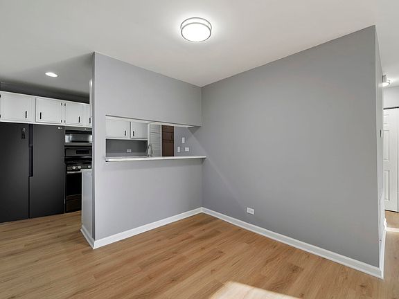4th image of 413 Sidney Ave Unit A