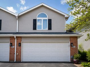 8316 Highpoint Cir Unit E, Darien, IL 60561
