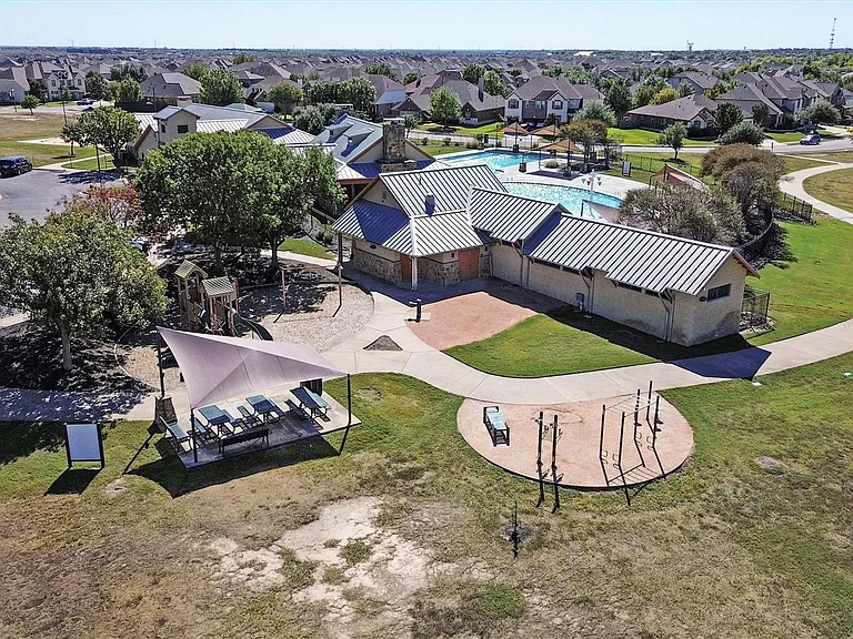 3300 Winding Shore Ln — Photo 28