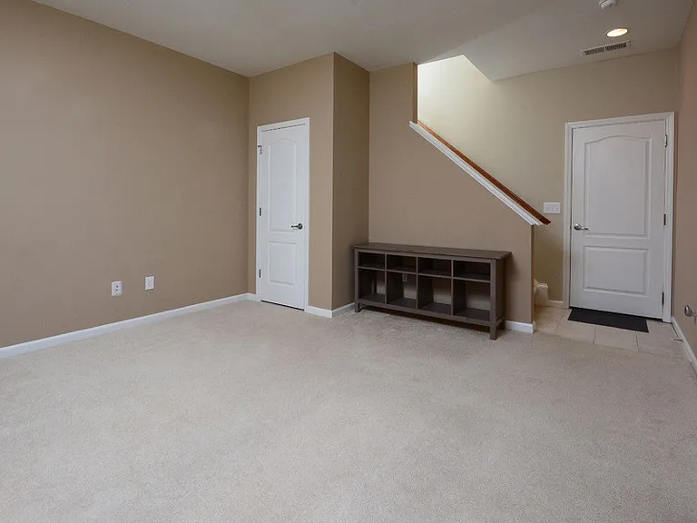 8152 Primanti Blvd — Photo 12