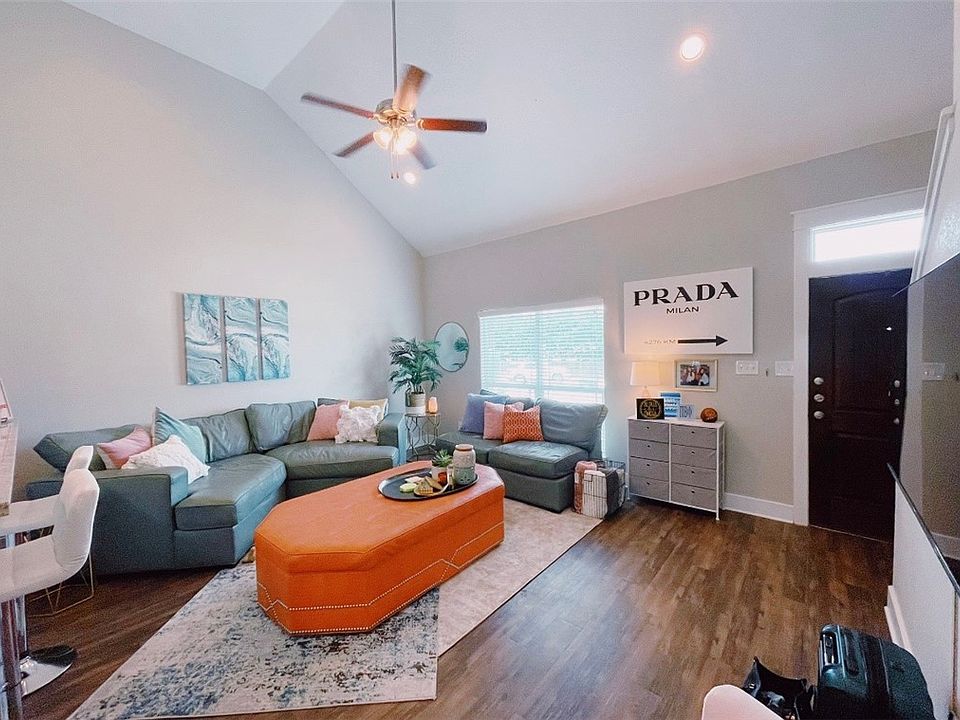 1st image of 216 Howdy Ct