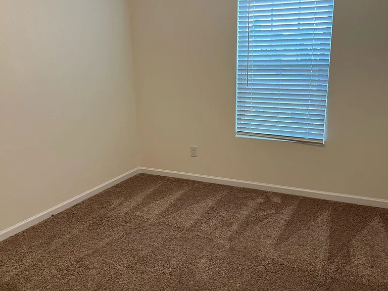 760 Earhart St NW — Photo 12