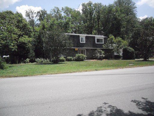 1st image of 600 Villa Crest Dr