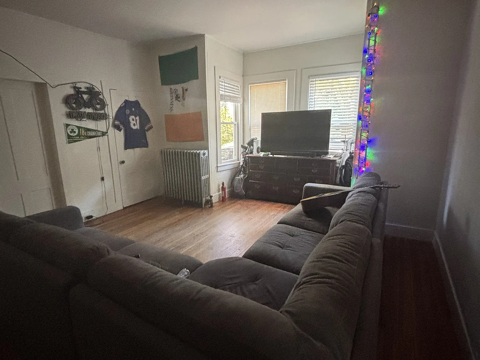 196 Triangle St — Photo 3