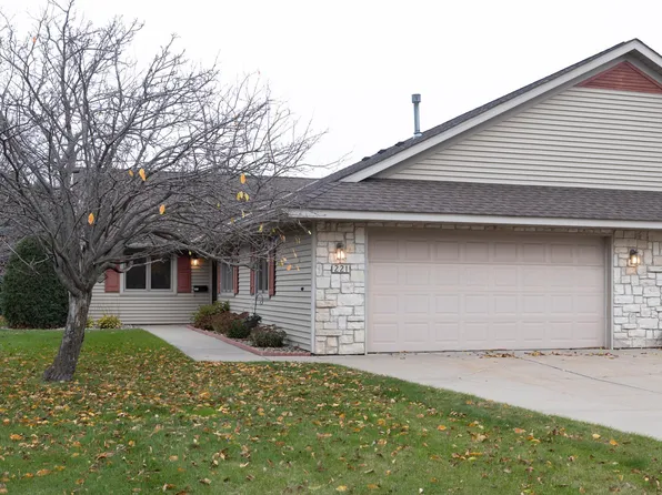 221 Tuttle Dr, Hastings, MN 55033