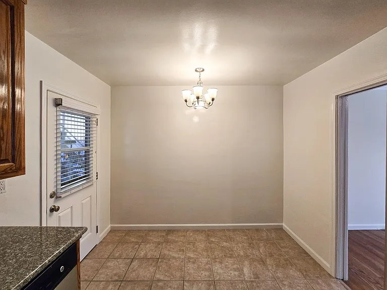 1809 Oakwood Ave — Photo 19