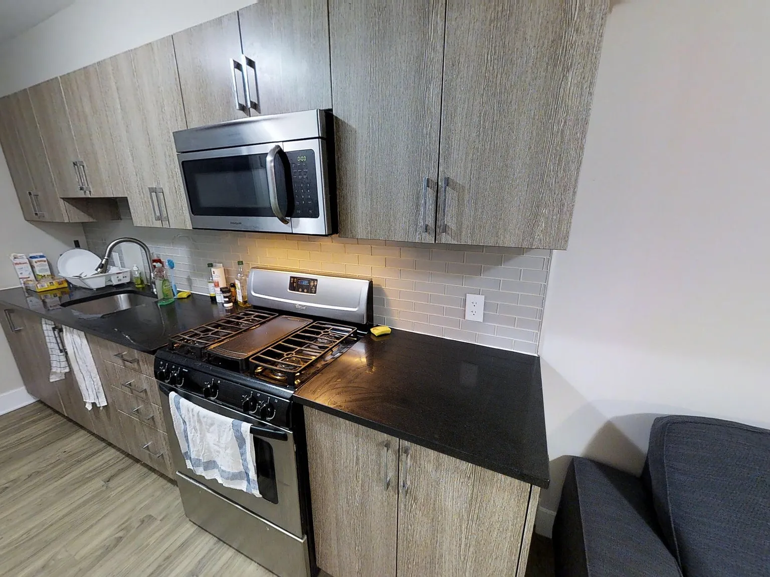 139 Henderson Ave Ottawa — Photo 2