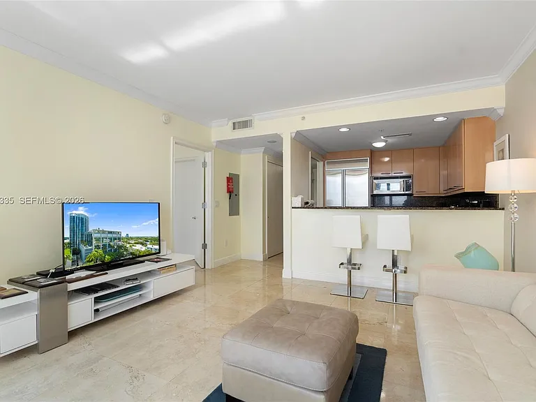 3350 SW 27th Ave #1003 — Photo 4