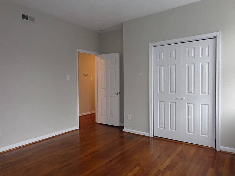 625 W Princess Anne Rd — Photo 16