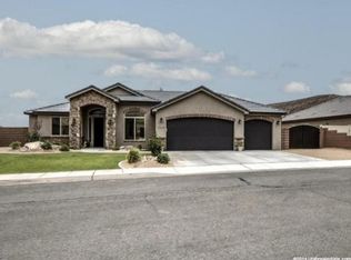 2442 S Eagles Nest Dr, Washington, UT 84780