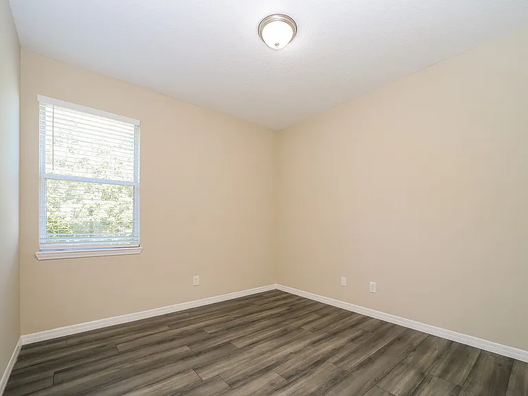 731 E Red House Branch Rd — Photo 12