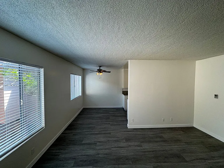 3104 E Colorado St — Photo 5