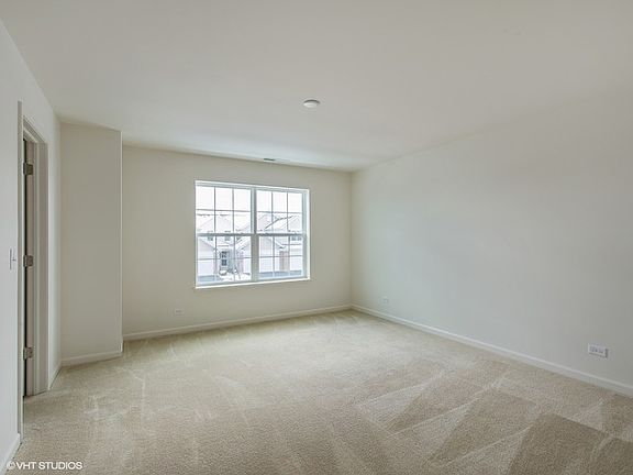 5th image of 276 Wild Meadow Ln