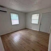 1160 Wilson St — Photo 2