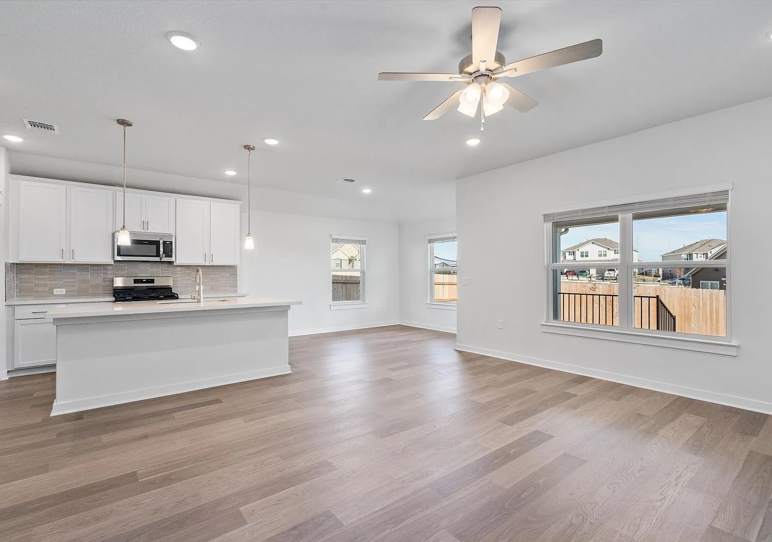 15204 Purple Drop Cv, Del Valle, Texas 78617 — Photo 3