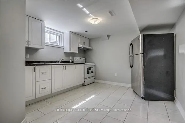 334 Wilson Rd S — Photo 16