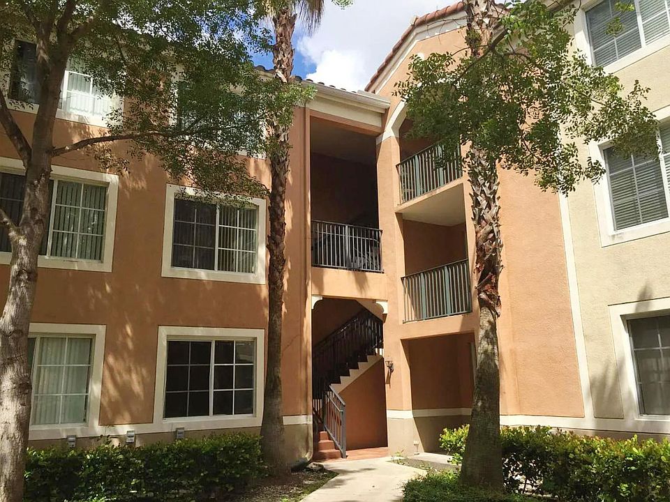 Unit Entrance