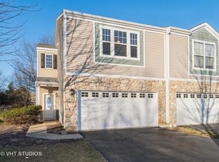 4020 Blackstone Dr, Aurora, IL 60504