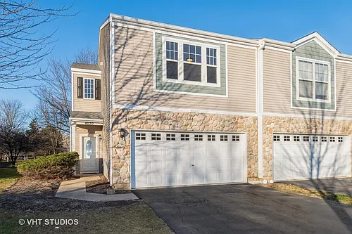 4020 Blackstone Dr Photo 1