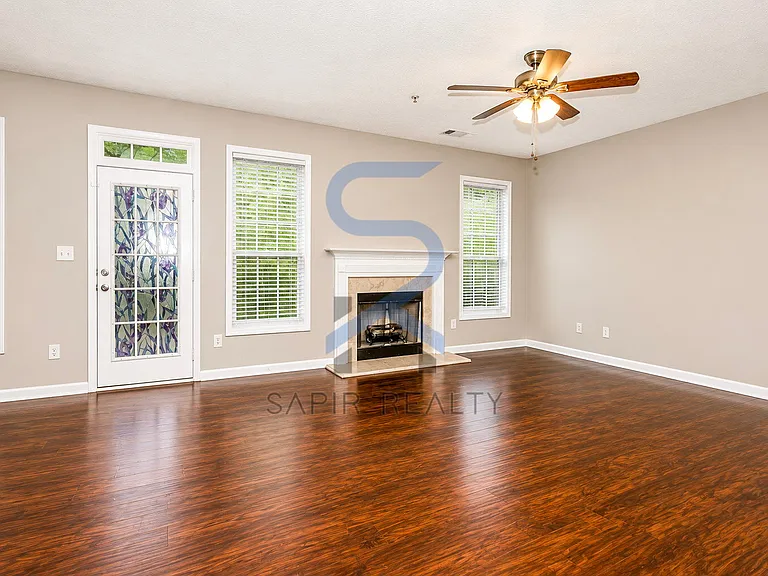 2552 Avery Park Cir — Photo 2