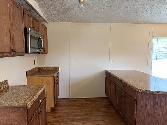 109 Kentmont Ln — Photo 2