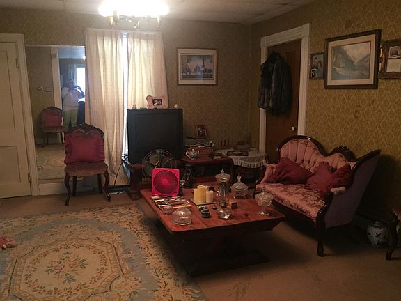 5th image of 419 Moberly Ave
