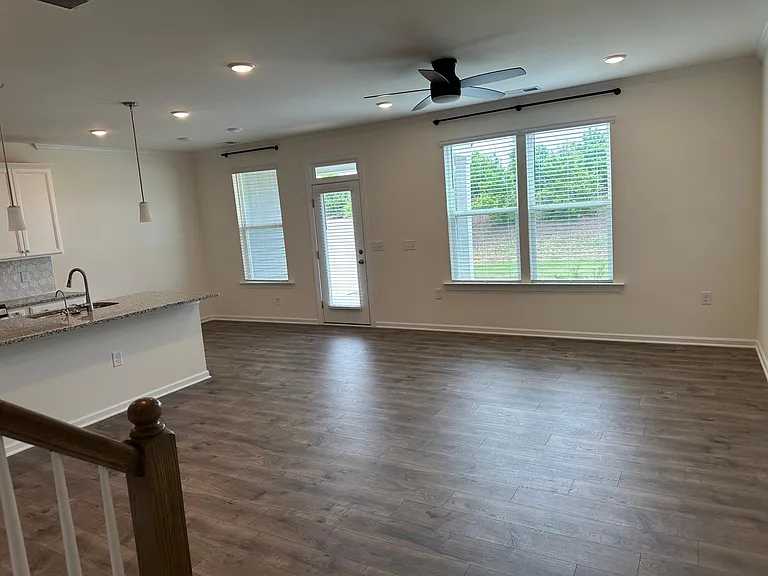 317 Kephart Way — Photo 5