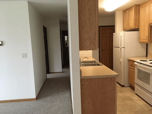 1120 Barrette St — Photo 9