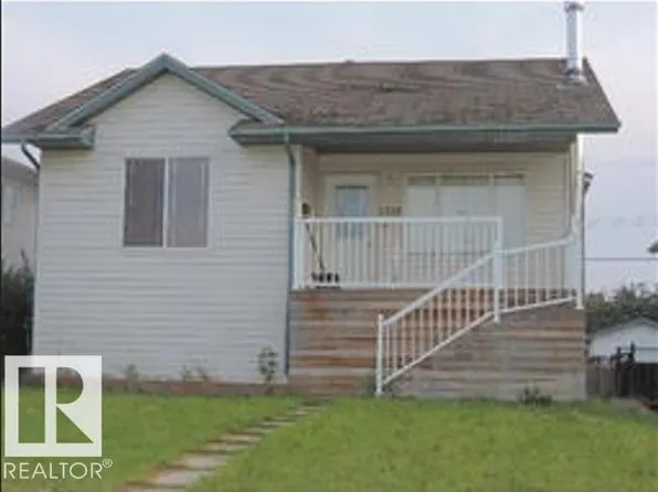 1318 8th Ave, Cold Lake, AB T9M 1N6
