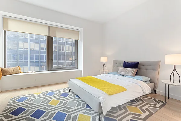 Rented by R New York | media 8