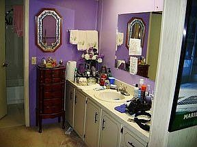 1st image of 301 Windsor Dr