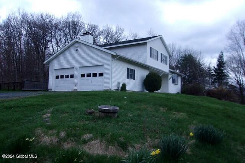 3rd image of 635 Plank Road