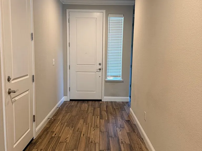 424 Sage Ct — Photo 4