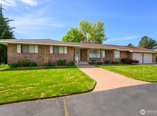 725 Canterbury Rd NW, Soap Lake, WA 98851